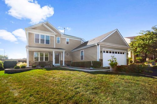 9 Arthur Ct, Streamwood, IL, 60107-1384 | Card Image