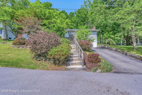 208 Ridge St, Clarks Summit, PA, 18411-1054 | Card Image