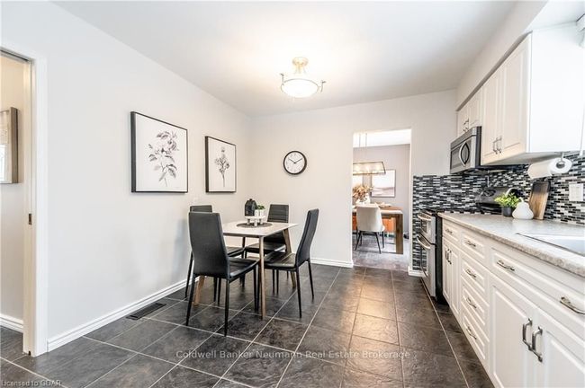 18 Crestwood Dr, House other with 3 bedrooms, 2 bathrooms and 4 parking in Cambridge ON | Image 15