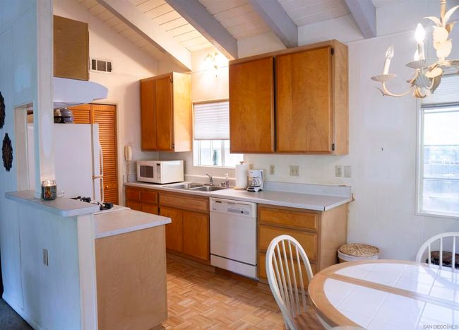 26582 Lake Forest Dr, House other with 3 bedrooms, 2 bathrooms and 4 parking in Twin Peaks CA | Image 7