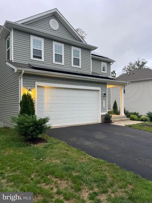 2889 White Tail Dr, LOCUST GROVE, VA, 22508-2978 | Card Image