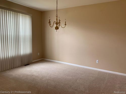 15140 Rivercrest Dr, Sterling Heights, MI, 48312-4465 | Card Image