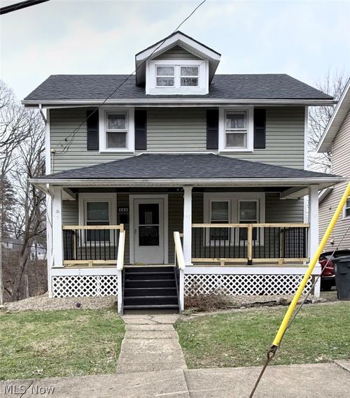 569 Barwell St, Akron, OH, 44303-1923 | Card Image