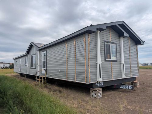 252 Gregoire Cres, Fort Mcmurray, AB, T9H2L4 | Card Image
