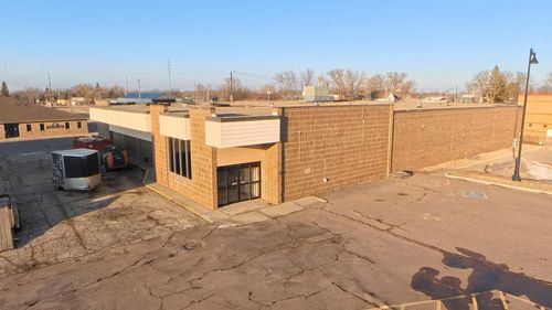 207 E Main St, Pipestone, MN, 56164-1943 | Card Image