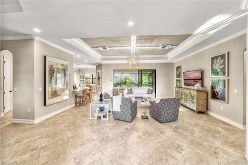 9569 Siracusa Ct, NAPLES, FL, 34113-8208 | Card Image