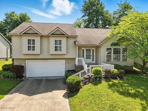 10150 Gloucester Rd, Streetsboro, OH, 44241-4880 | Card Image