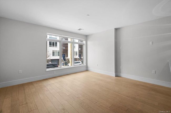 156 Beach 5 Th St, Home with 0 bedrooms, 1 bathrooms and null parking in Far Rockaway NY | Image 14