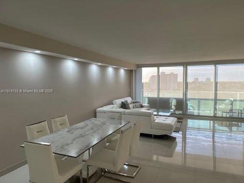 apt-904-100 Bayview Dr, Sunny Isles Beach, FL, 33160-4755 | Card Image