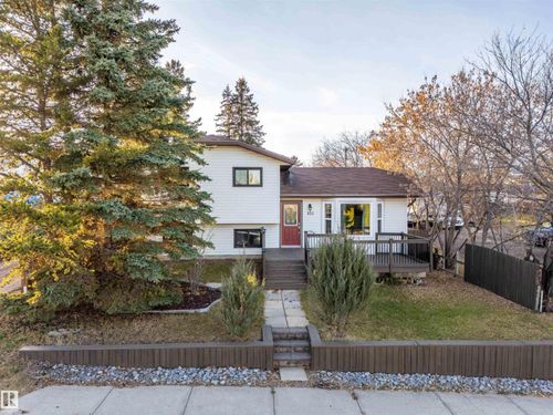 625 12 St, Cold Lake, AB, T9M1B1 | Card Image