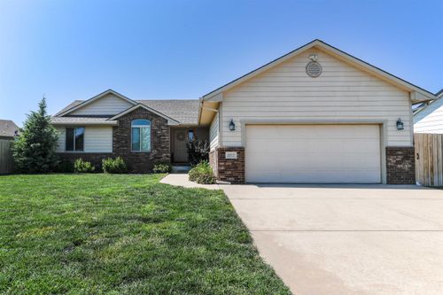2217 S Michelle St, Wichita, KS, 67207-6687 | Card Image