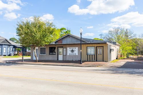 2485 Calder St, Beaumont, TX, 77702-1919 | Card Image