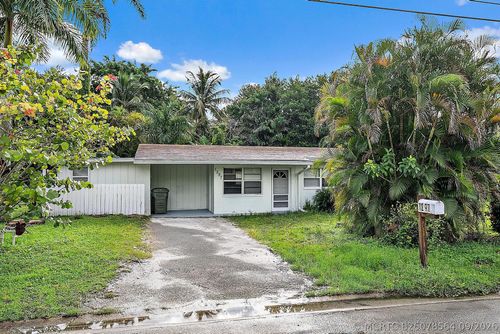 1297 Nw Charlie Green Dr, Stuart, FL, 34994-1007 | Card Image