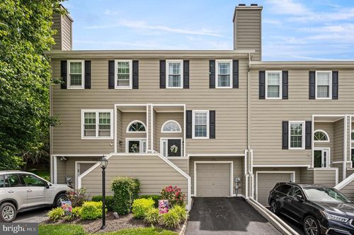 3702 Columbia Court Way, NEWTOWN SQUARE, PA, 19073-1064 | Card Image