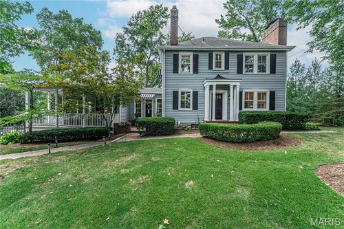 9242 Clayton Road, Ladue, MO, 63124 | Card Image