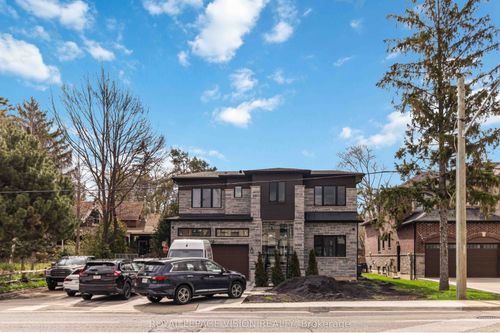 lower-77 Thomas Street, Mississauga, ON, L5M1Y6 | Card Image