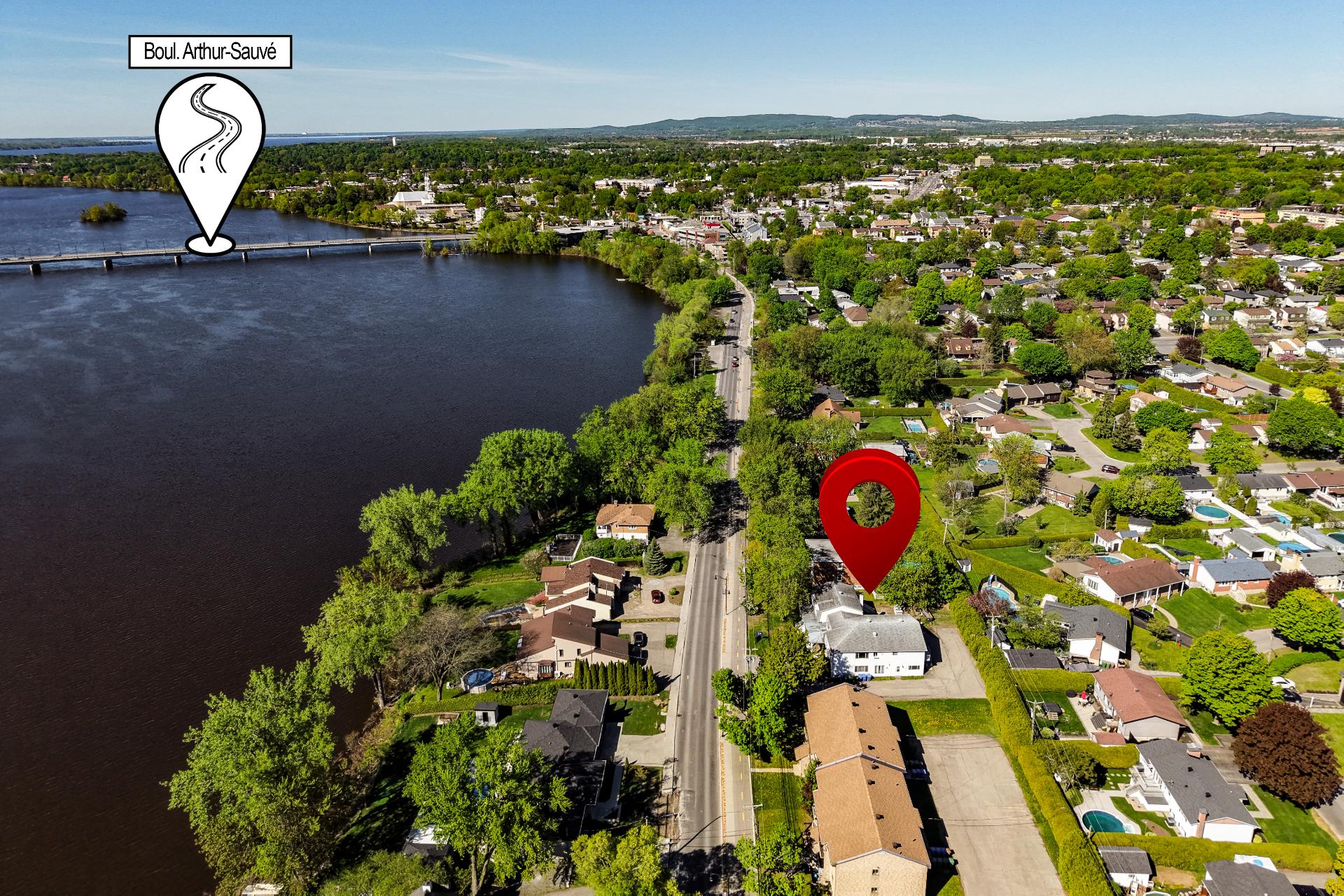 Commercial Lease in Saint-Eustache 4