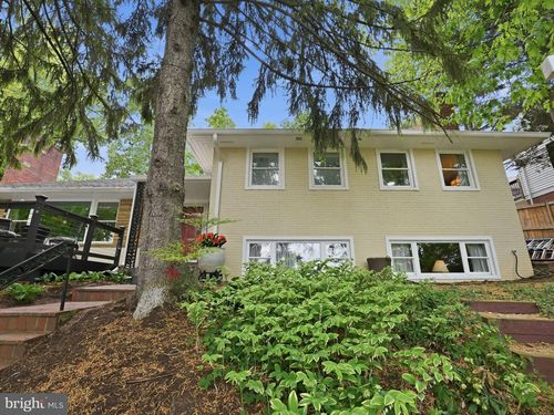 700 26th Pl S, ARLINGTON, VA, 22202-2408 | Card Image