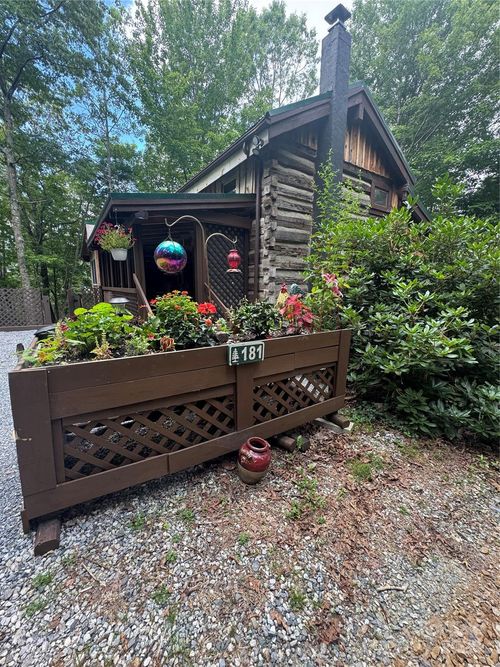 206-181 Oak Ln, Newland, NC, 28657-8408 | Card Image