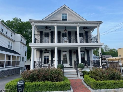 231 Elmer St, Westfield, NJ, 07090-5111 | Card Image