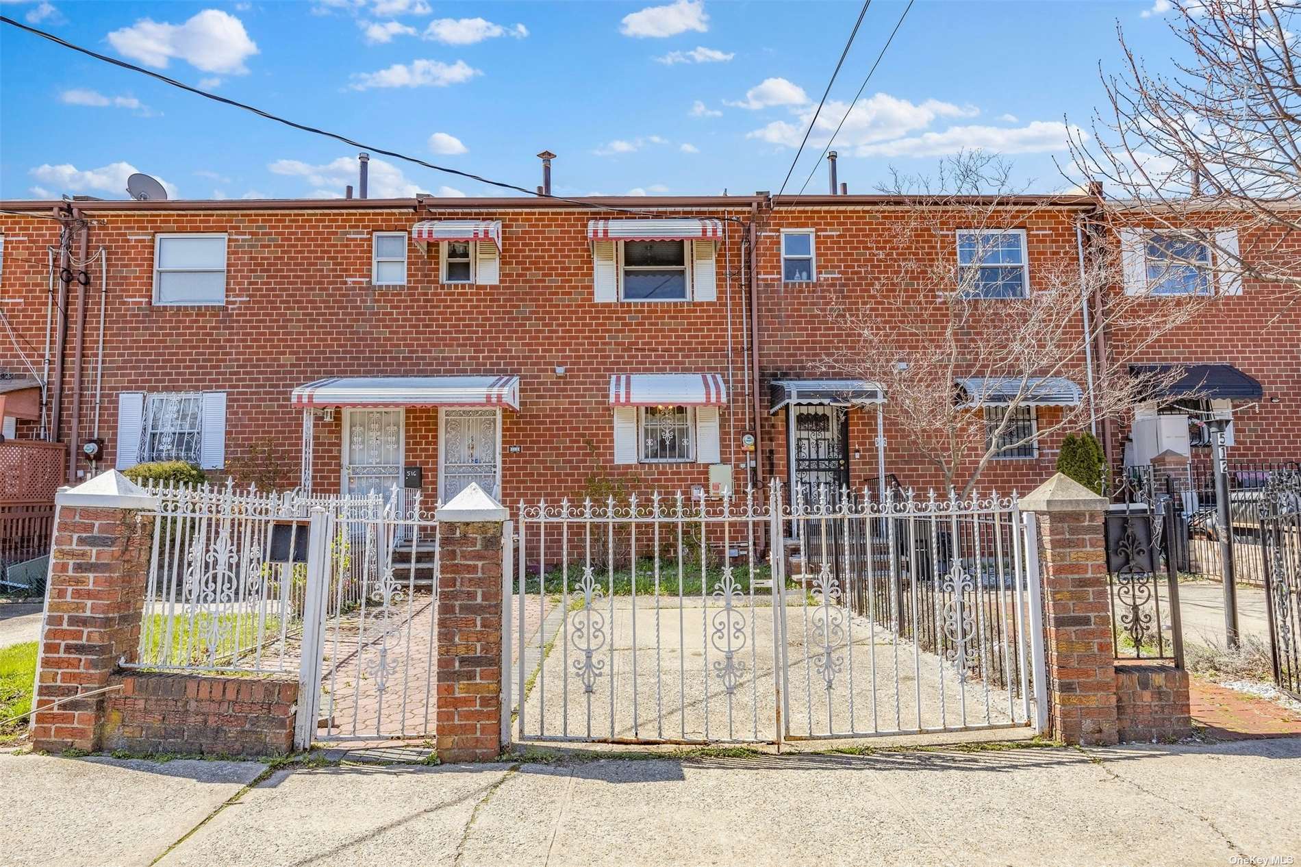 Powell St, Brooklyn, NY 11212