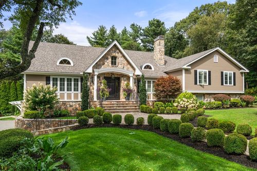 11 Hillcrest Rd, Weston, MA, 02493-2020 | Card Image