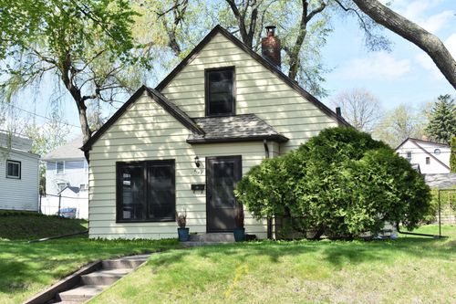4148 Madison St Ne, Columbia Heights, MN, 55421-2811 | Card Image