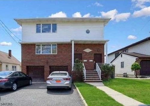 212 Falmouth Ave, Elmwood Park, NJ, 07407-2313 | Card Image