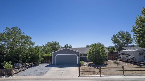 542 Yellow Jacket Rd, Dayton, NV, 89403-8056 | Card Image