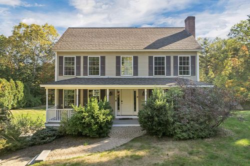 5 Lilac Ln, Sandown, NH, 03873-2067 | Card Image