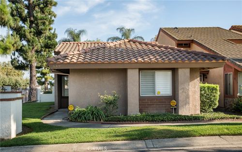 649 E Merion, Ontario, CA, 91761 | Card Image