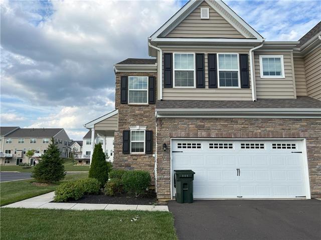 Redclover Ln, Allentown, PA 18104
