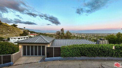 7944 Fareholm Dr, Los Angeles, CA, 90046-2113 | Card Image