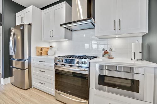 507-45745 Watson Rd, Chilliwack, BC, V2R6K3 | Card Image