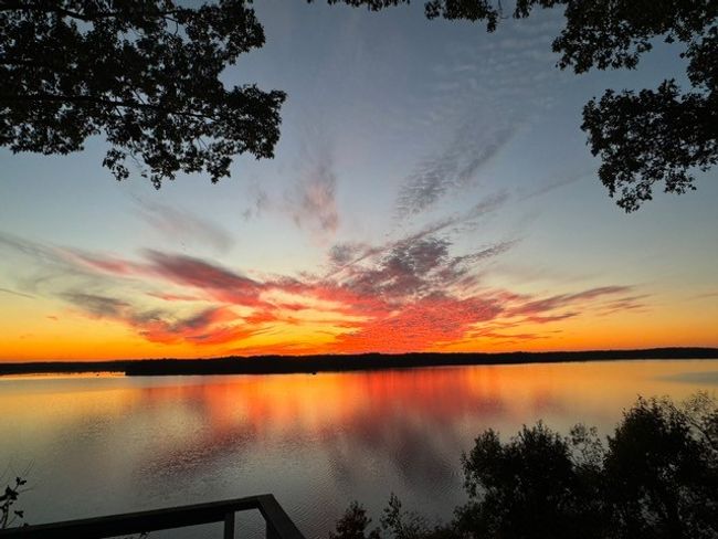 591 Shore Dr, House other with 3 bedrooms, 2 bathrooms and 2 parking in Big Sandy TN | Image 91