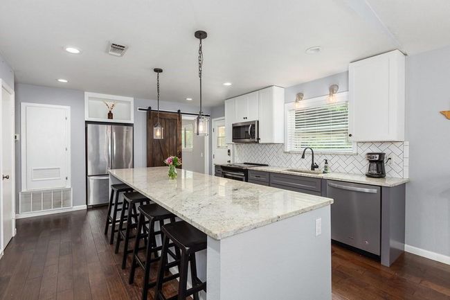 1402 Robinwood Dr, House other with 3 bedrooms, 3 bathrooms and 2 parking in Lufkin TX | Image 19