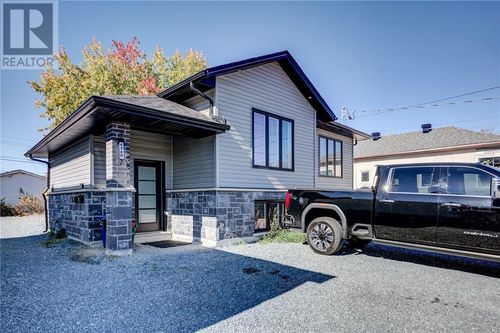 4549 Notre Dame Ave, Hanmer, ON, P3P1X5 | Card Image