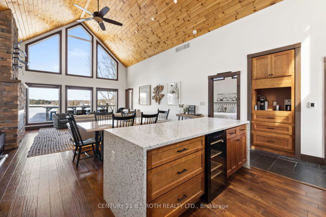 64 Mccord's Rd, House other with 5 bedrooms, 3 bathrooms and 10 parking in McKellar ON | Image 4