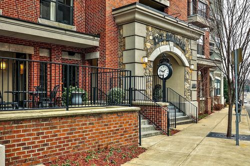 427-1803 Broadway, Nashville, TN, 37203-2764 | Card Image