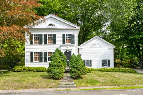 80 W Main St, Chester, CT, 06412-1305 | Card Image
