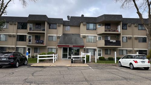 apt-108-4009 Heritage Hills Dr, Bloomington, MN, 55437-2641 | Card Image