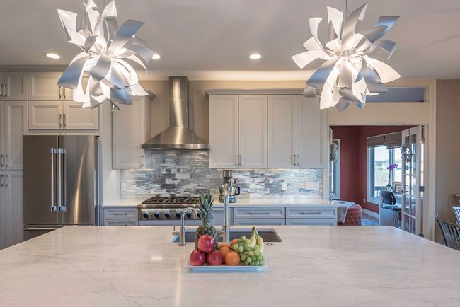 Massive quartz island | Image 21