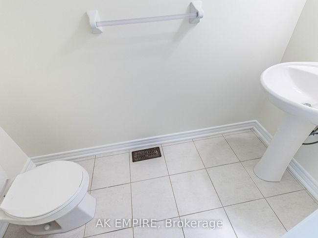 856 Miltonbrook Cres, House attached with 4 bedrooms, 3 bathrooms and 2 parking in Milton ON | Image 11