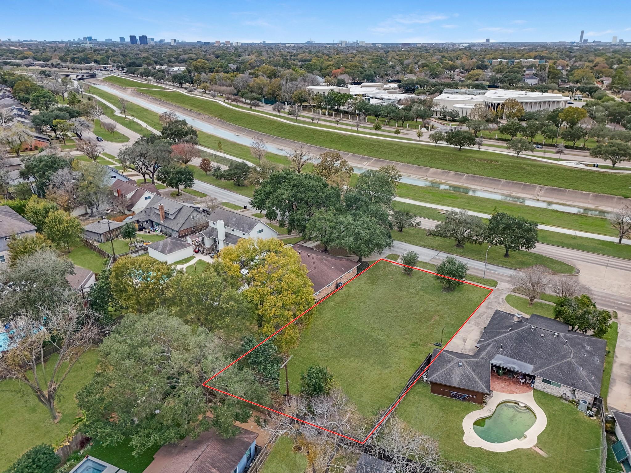 Land in Houston 5