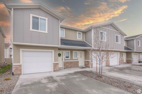 7533 W Laxey St, Magna, UT, 84044-0910 | Card Image