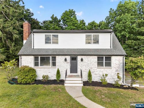 11 Franklin St, Mahwah, NJ, 07430-3112 | Card Image