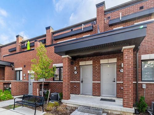 11-220 Dissette Street, Bradford West Gwillimbury, ON, L3Z4M5 | Card Image