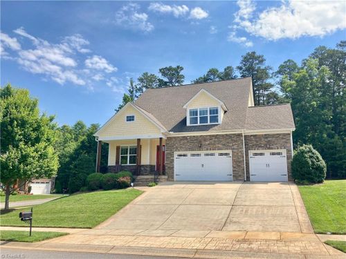 1203 39th Avenue, Hickory, NC, 28601 | Card Image