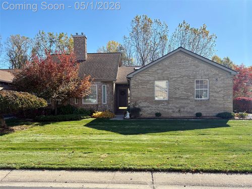 27-324 Cherry Hill Pointe Dr, Canton, MI, 48187-5329 | Card Image