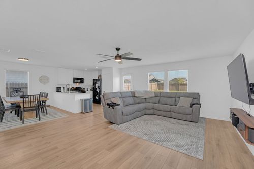 2324 Willkomen Way, Pflugerville, TX, 78660-8451 | Card Image